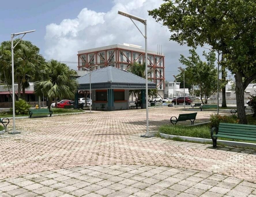 Urban Lodgings One @ Roosevelt 457 San Juan Kültér fotó